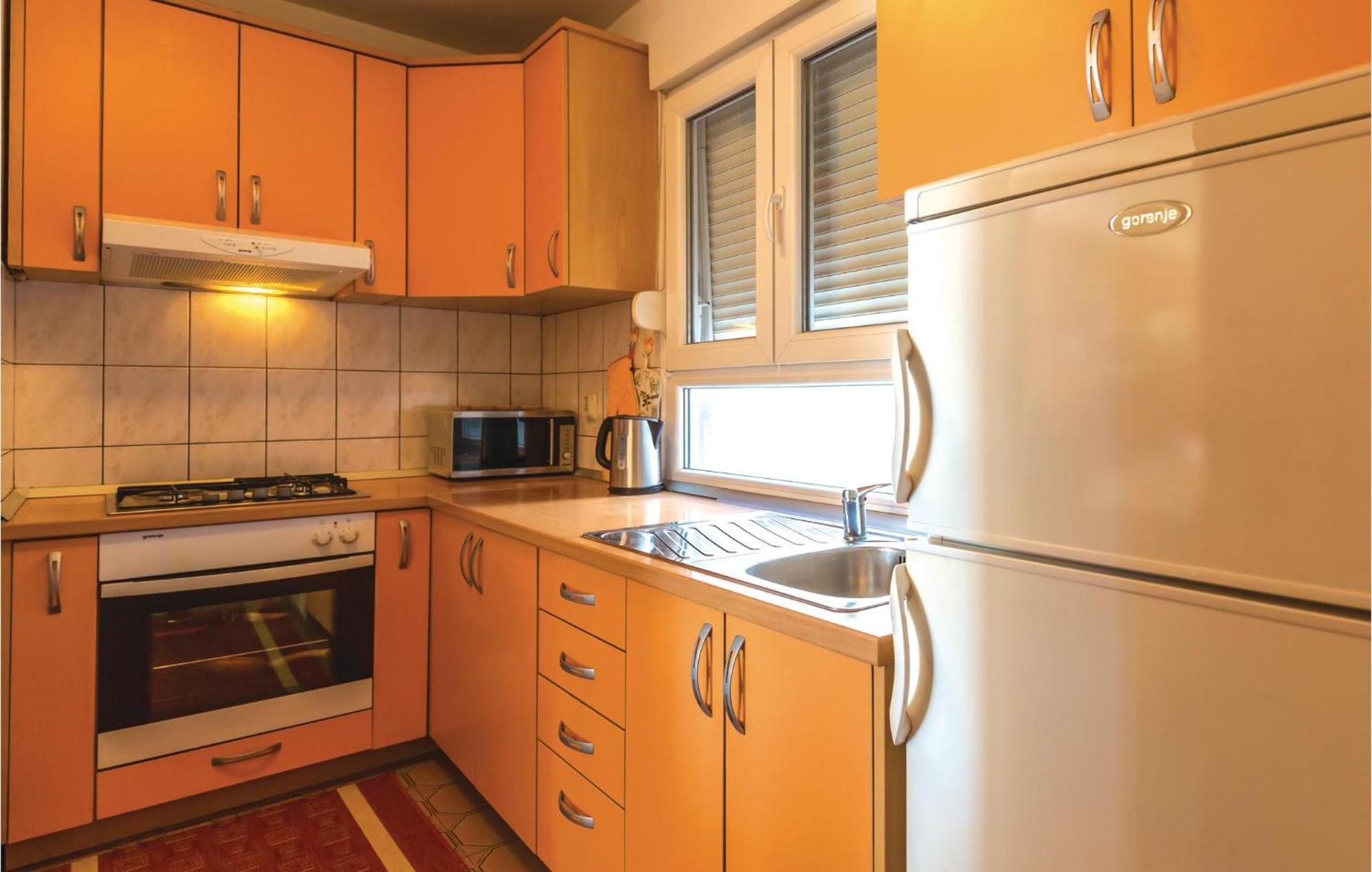 Awesome Apartment In Ploce With Kitchen 외부 사진